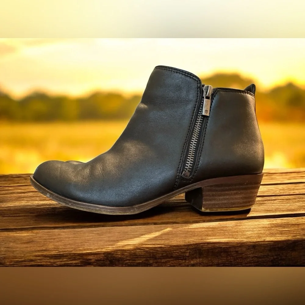 LUCKY Brand Genuine Leather Basel Ankle Bootie Women’s Size 9 Zip sides - Picture 5 of 11
